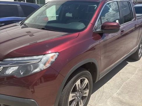 Used 2018 Honda Ridgeline RTL-T image 2