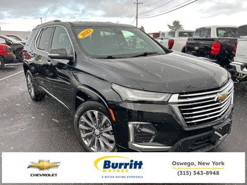 Used 2023 Chevrolet Traverse Premier w/ LPO, Floor Liner Package image 1