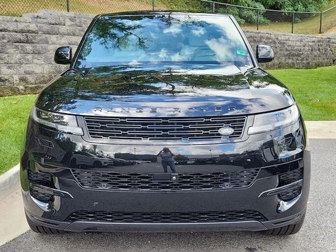 New 2025 Land Rover Range Rover Sport SE image 8