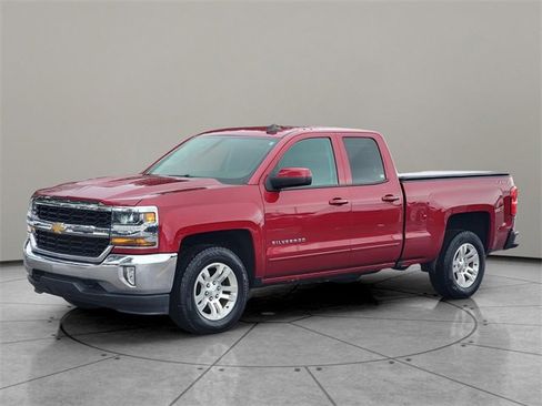 Used 2018 Chevrolet Silverado 1500 LT w/ All Star Edition image 3