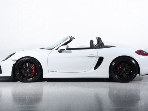 Used 2016 Porsche Boxster Spyder RWD image 14