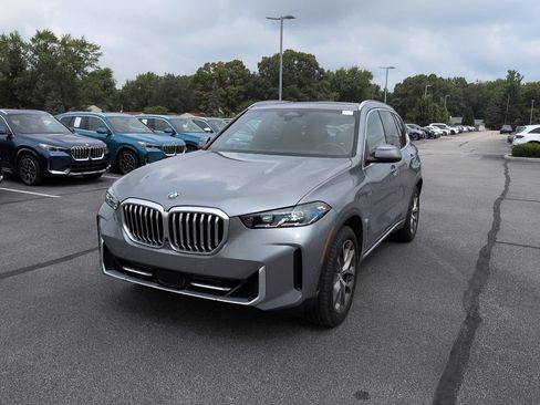Used 2024 BMW X5 xDrive40i w/ Premium Package AWD/4WD image 2