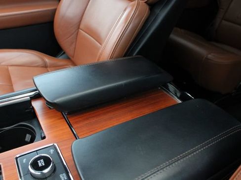 Used 2019 Lincoln Navigator L Reserve AWD/4WD image 18