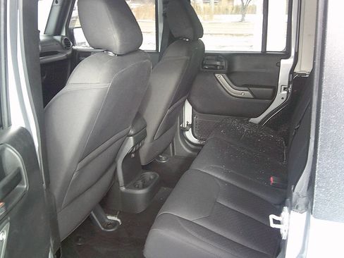 Used 2016 Jeep Wrangler Unlimited Sport w/ Quick Order Package 24S image 10