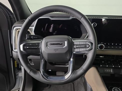 Used 2026 GMC Canyon Denali AWD/4WD image 12