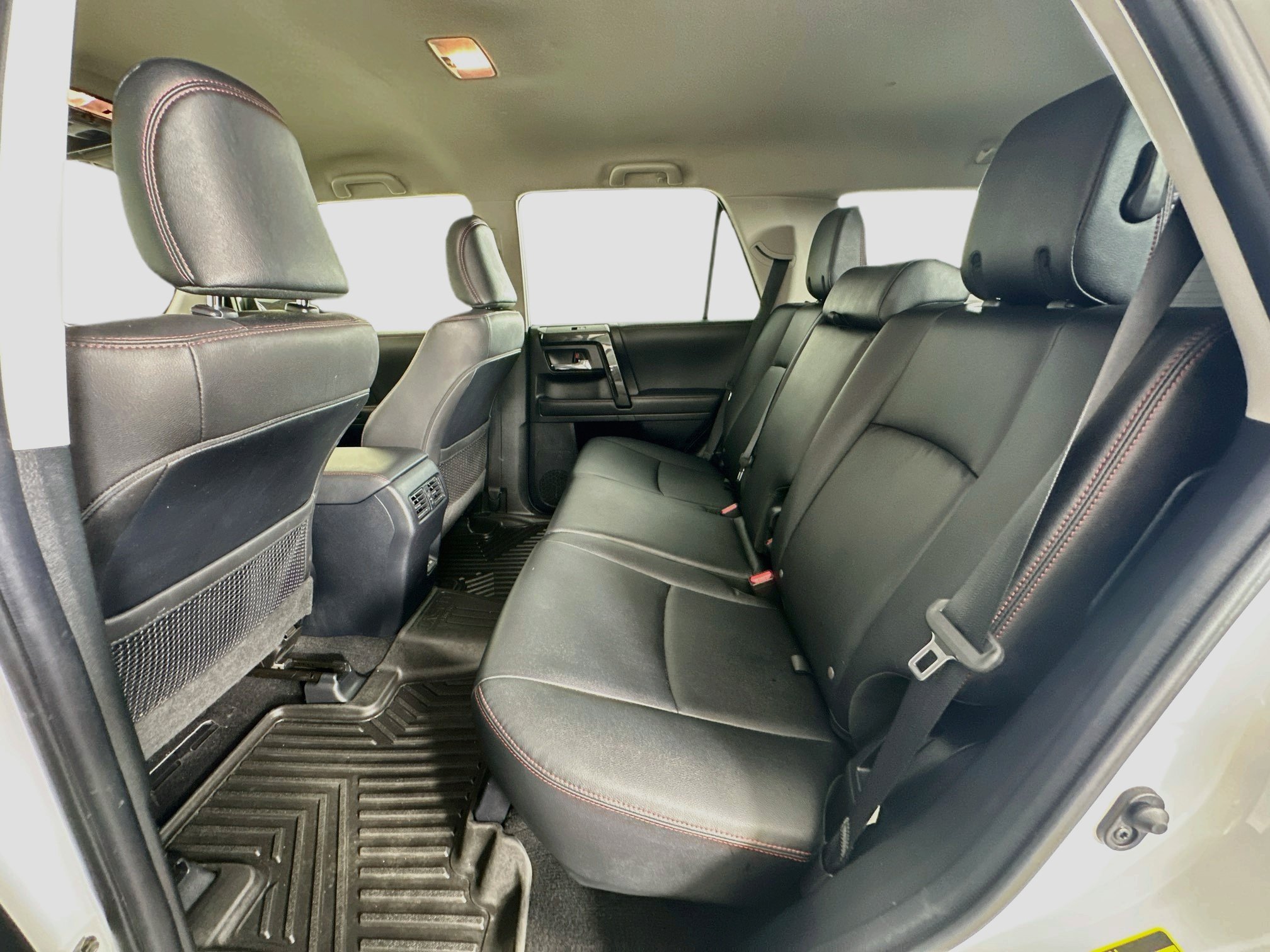 Used 2024 Toyota 4Runner TRD Off-Road Premium AWD/4WD image 28