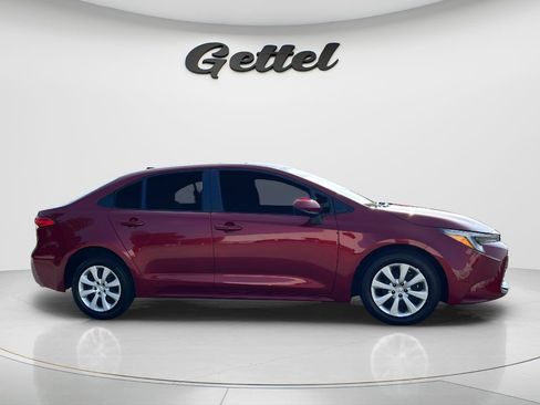 Used 2023 Toyota Corolla LE FWD image 4