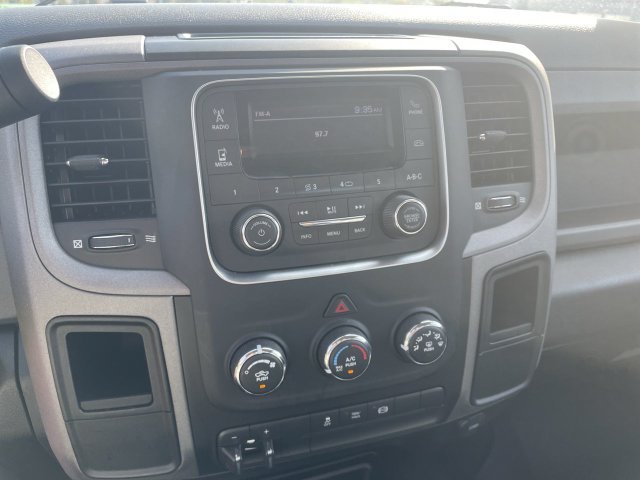Used 2018 RAM 3500 Tradesman w/ Chrome Appearance Group AWD/4WD image 17