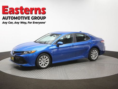 Used 2019 Toyota Camry LE FWD image 55