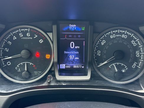 Used 2020 Toyota Tacoma TRD Off-Road AWD/4WD image 22