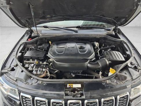 Used 2019 Jeep Grand Cherokee Limited AWD/4WD image 23