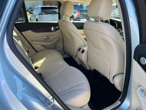 Used 2017 Mercedes-Benz GLC 300 4MATIC image 17