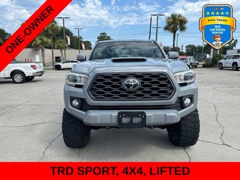 Used 2020 Toyota Tacoma TRD Sport AWD/4WD image 2