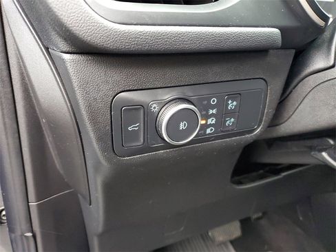 Used 2022 Ford Escape SEL image 9