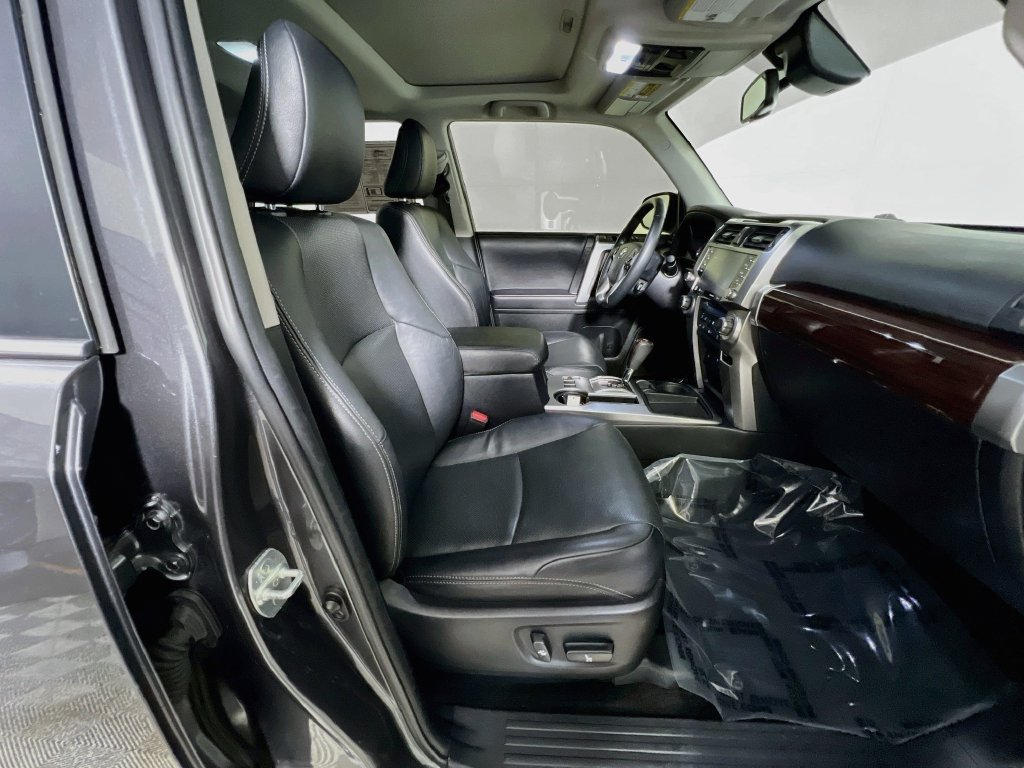 Used 2023 Toyota 4Runner Limited RWD image 28