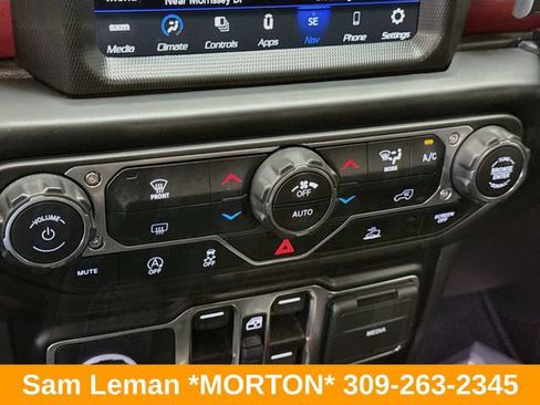 Used 2022 Jeep Wrangler Unlimited Rubicon AWD/4WD image 16