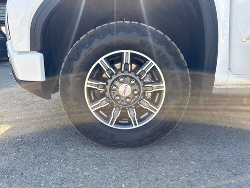 Used 2025 GMC Sierra 1500 AT4 AWD/4WD image 27