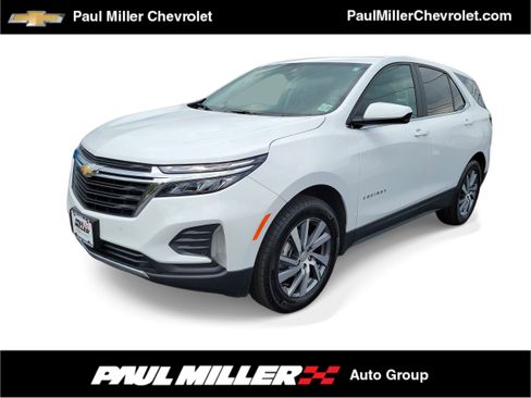 Used 2022 Chevrolet Equinox LT image 1