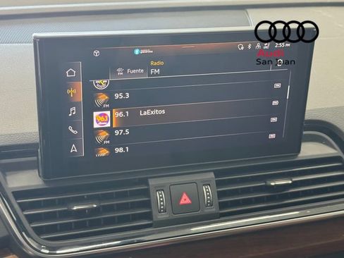Used 2023 Audi Q5 2.0T Premium w/ Convenience Package AWD/4WD image 16