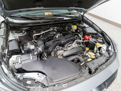 Used 2024 Subaru Outback Premium image 31