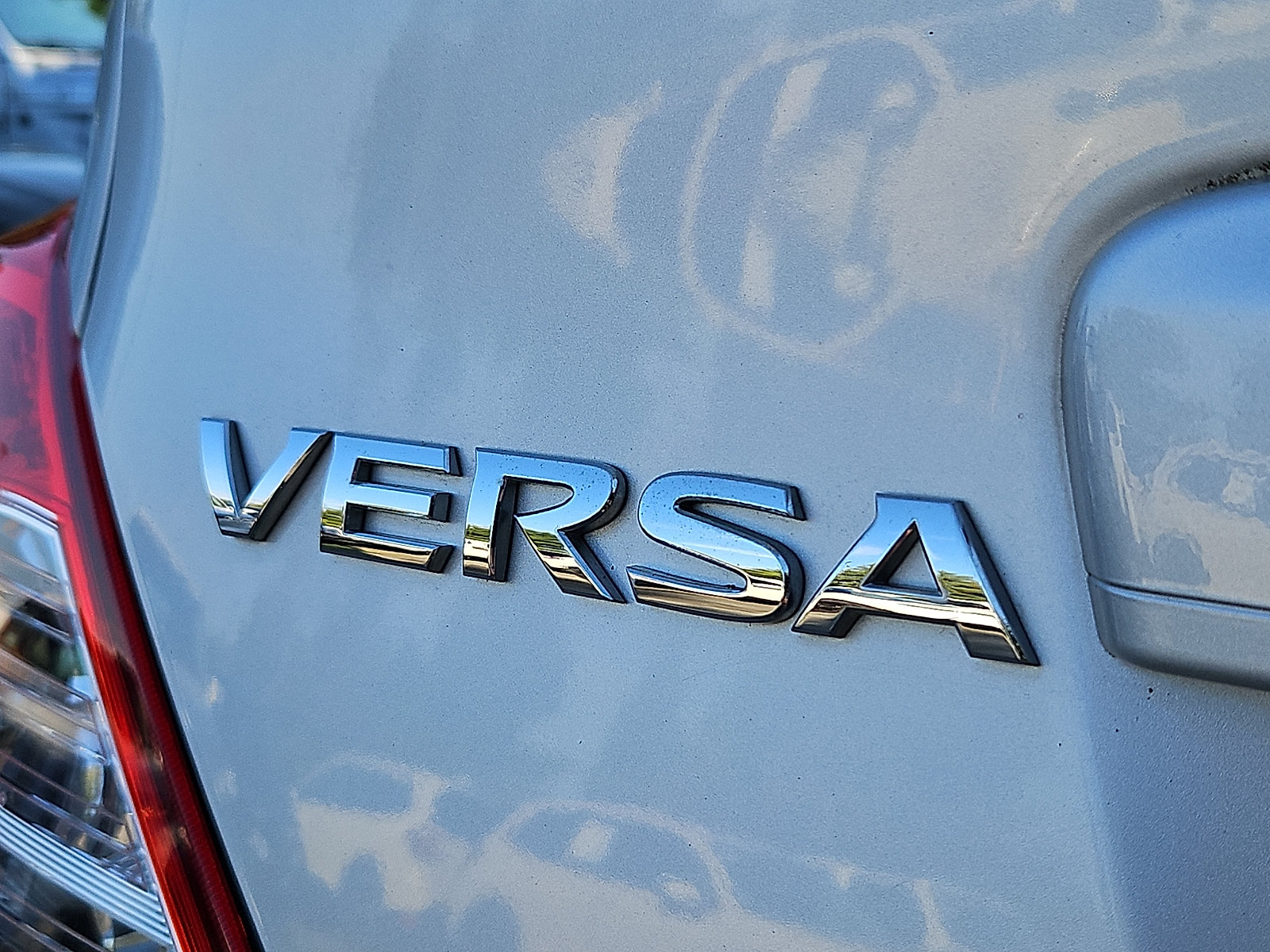Used 2013 Nissan Versa SV w/ Convenience Pkg FWD image 29