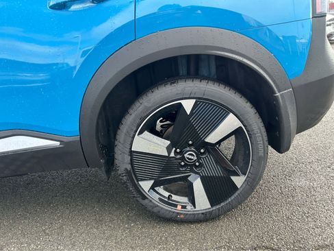 New 2026 Nissan Kicks SR FWD image 5