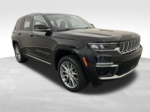 Used 2022 Jeep Grand Cherokee Summit w/ Luxury Tech Group V image 8