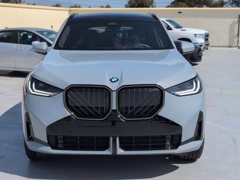 Used 2026 BMW X3 xDrive30 w/ Premium Package image 2