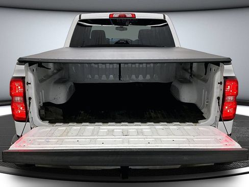 Used 2018 Chevrolet Silverado 1500 LT w/ All Star Edition AWD/4WD image 7
