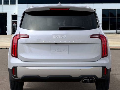 New 2025 Kia Telluride S image 13
