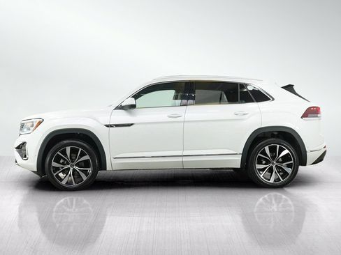 Used 2025 Volkswagen Atlas Cross Sport SEL Premium R-Line AWD/4WD image 2