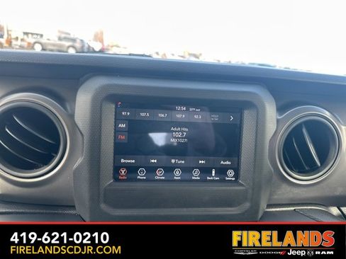 Used 2022 Jeep Wrangler Unlimited Sport image 26