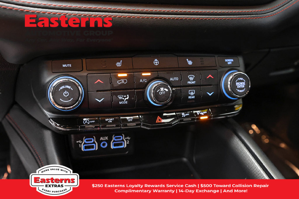 Used 2025 Dodge Durango GT RWD image 21