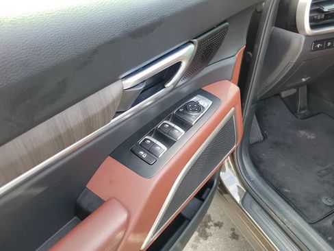 Used 2024 Kia Telluride EX FWD image 18
