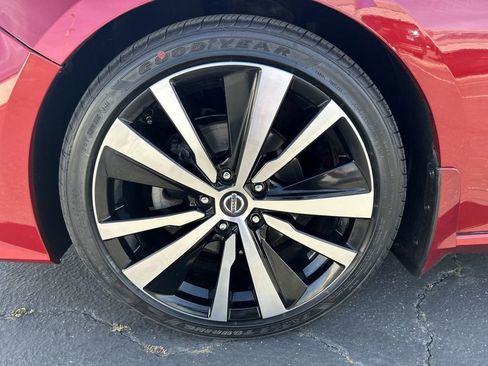 Used 2020 Nissan Altima 2.0 Platinum image 10