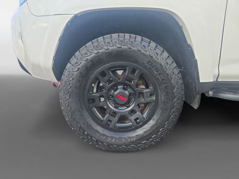 Used 2020 Toyota 4Runner Venture image 15