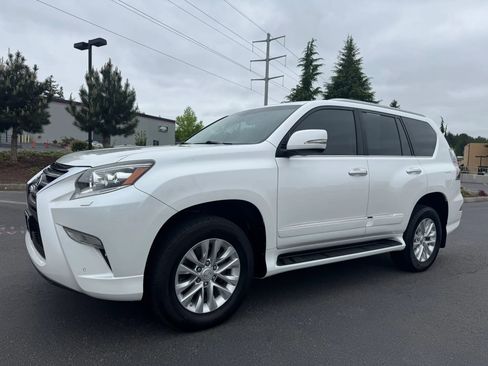 Used 2014 Lexus GX 460 w/ Premium Package AWD/4WD image 5