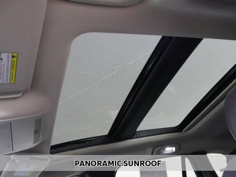 Used 2025 MAZDA CX-50 AWD 2.5 Hybrid w/ Premium Pkg image 3