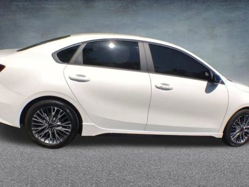 Used 2022 Kia Forte GT-Line w/ GT-Line Premium Package image 23