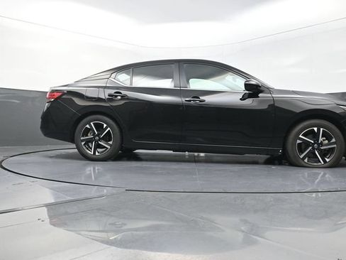 Used 2024 Nissan Sentra SV FWD image 38