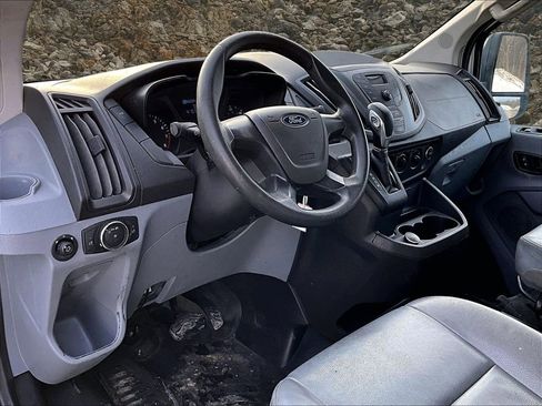 Used 2018 Ford Transit 250 130 Low Roof image 11