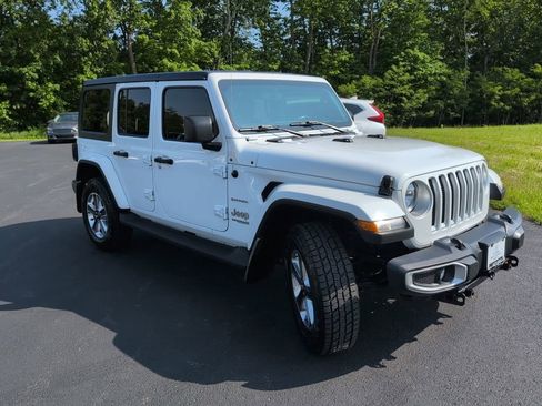 Used 2020 Jeep Wrangler Unlimited Sahara w/ Dual Top Group AWD/4WD image 7