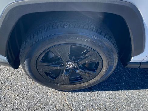 Used 2023 Toyota RAV4 XLE image 20