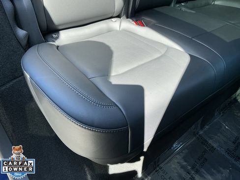 Used 2023 Tesla Model Y Long Range AWD/4WD image 54