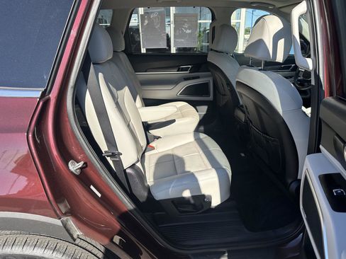 Used 2021 Kia Telluride EX w/ EX Premium Package FWD image 28