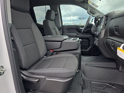 New 2026 Chevrolet Silverado 1500 Custom RWD image 15