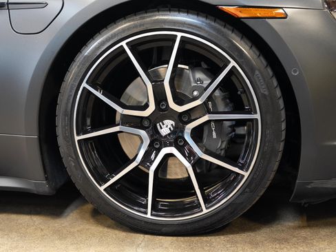 Used 2025 Porsche Taycan RWD image 29