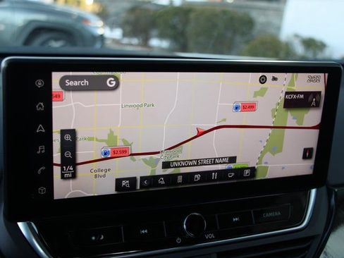 Certified 2023 Nissan Altima 2.5 SR w/ SR Premium Package image 19