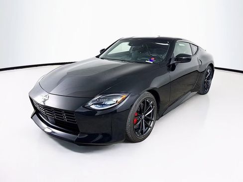 Used 2024 Nissan Z Performance w/ Floor Mat Package image 4