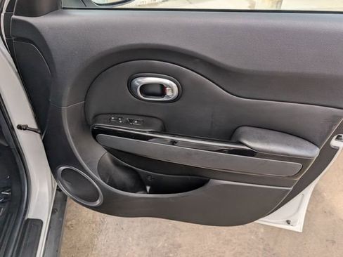 Used 2014 Kia Soul ! w/ Sun & Sound Package FWD image 30